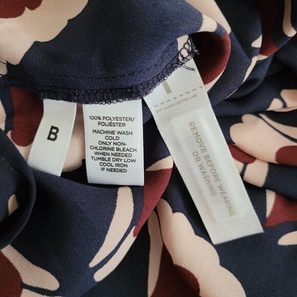 Loft Top Womens Medium Dark Blue Print Blouse Career Roll Tab Sleeve Floral - Picture 10 of 10